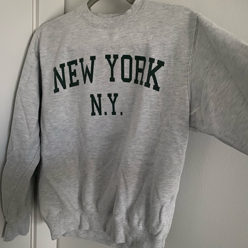 brandy melville sweatshirt